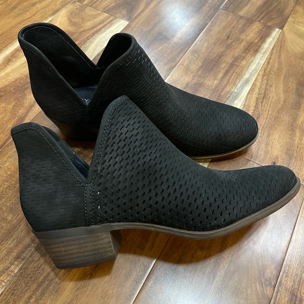 Lucky Brand ankle boot